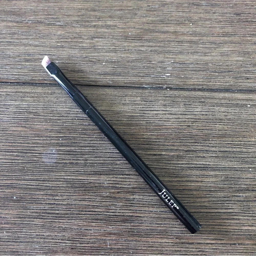 Julep Make-Up Brush: Angled Liner Brush